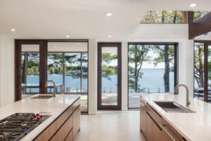 Reasons to build a custom home on your waterfront property